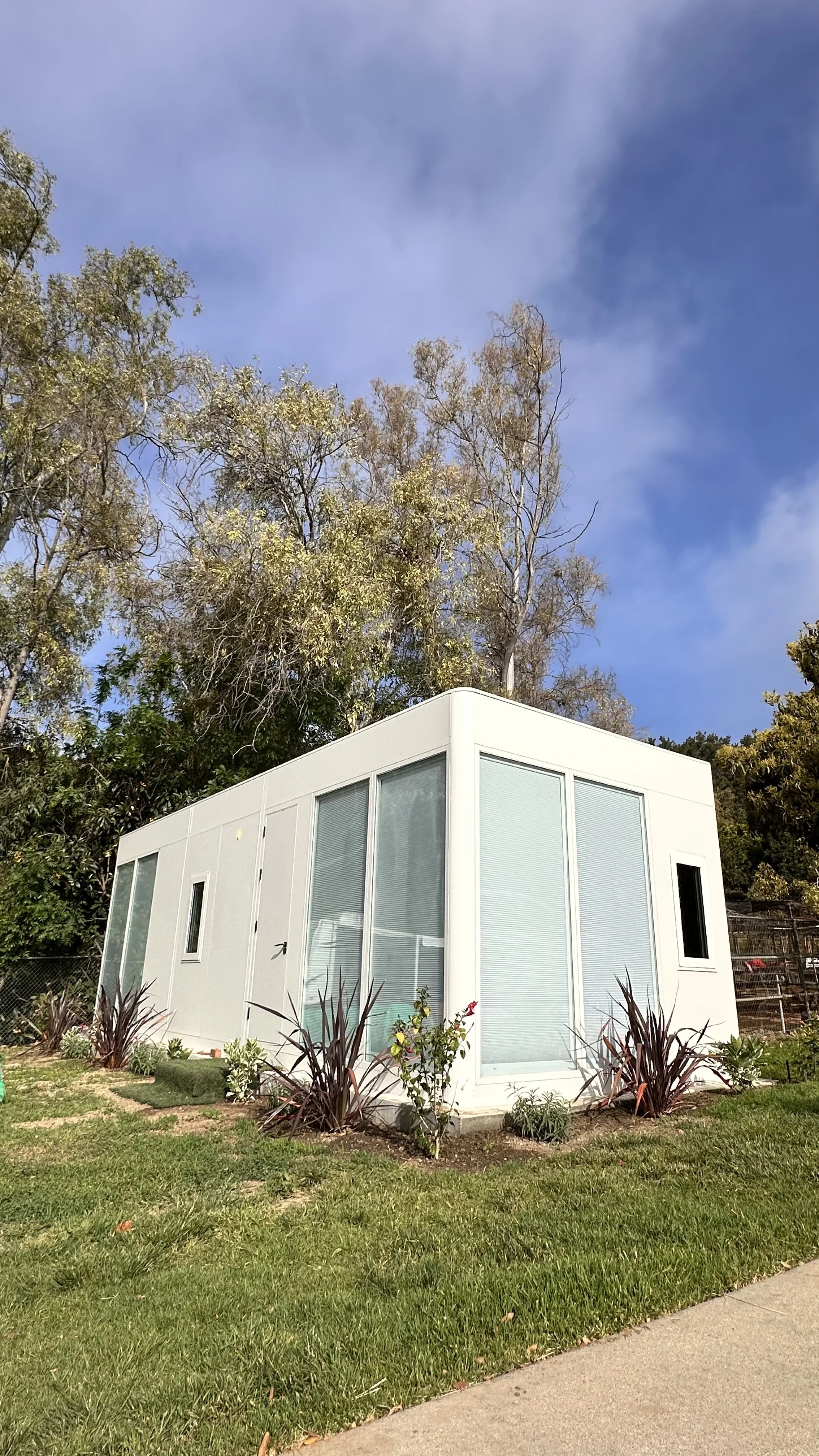 20250421 170636847 IOS